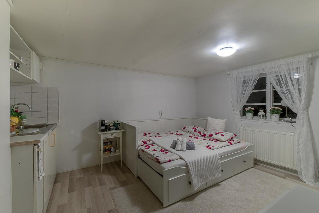 Skogsstuga I Bassholma Villa Munka-Ljungby Екстериор снимка